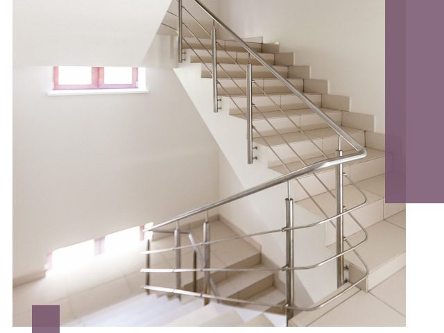 Установка и замена перил в подъезде в Курске