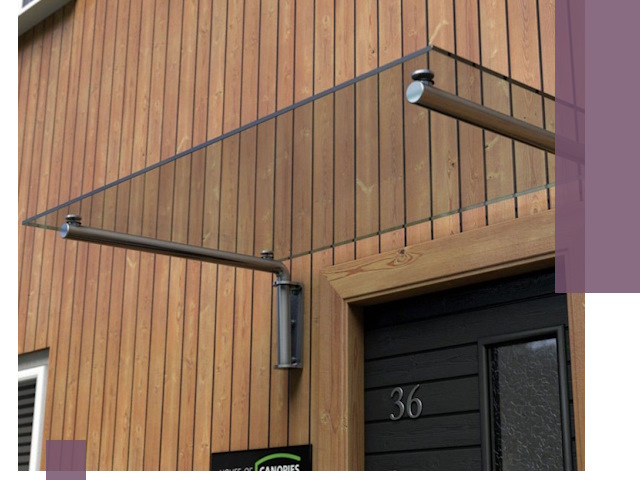 Стеклянные козырьки на входы и фасады в Курске