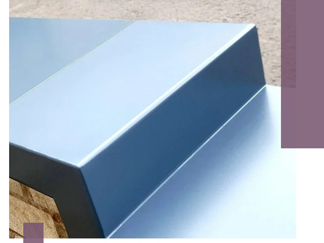 Крышки на парапет в Курске: изготовление и монтаж под ключ